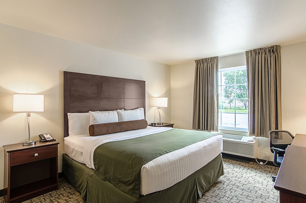 Cobblestone Inn & Suites Guernsey - photo 5