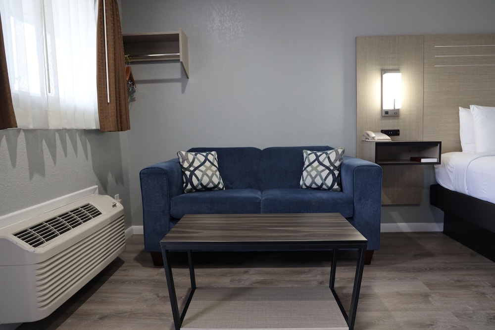 Copper Manor Motel - photo 21