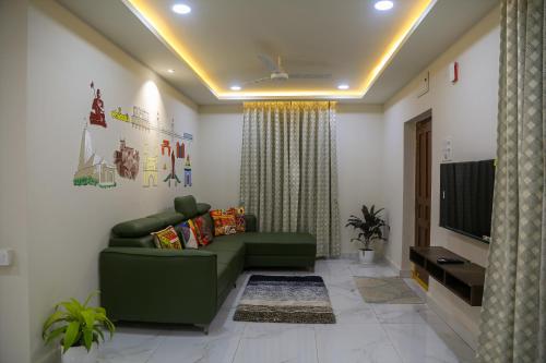 Cozy 3 bhk A C home @ wipro circle Near US Embassy — 4-Star Luxury Hotel in Hyderabad, India
