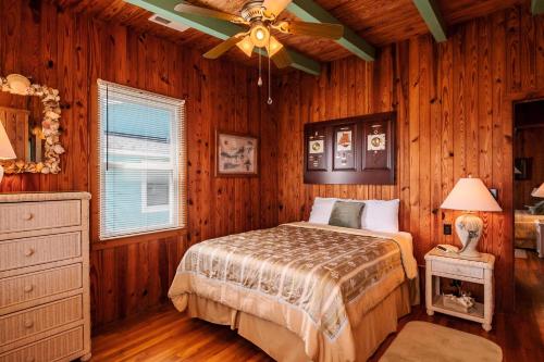 Sound Sleeper by Oak Island Accommodations - photo 5