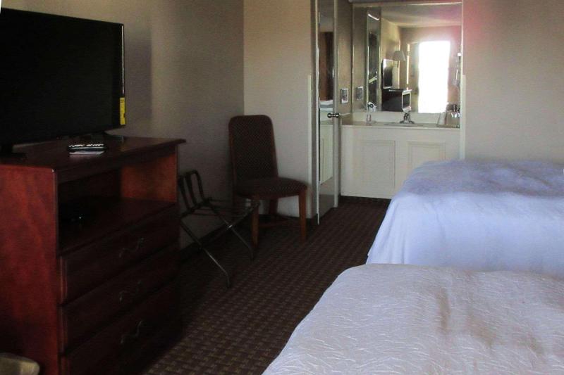 Super 8 by Wyndham Manchester TN - photo 25