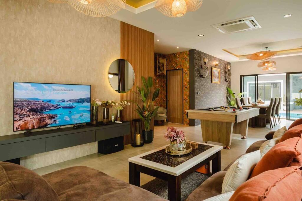 Don Teak Pool Villa Aonang Krabi — 4-Star Luxury Hotel in Krabi, Thailand