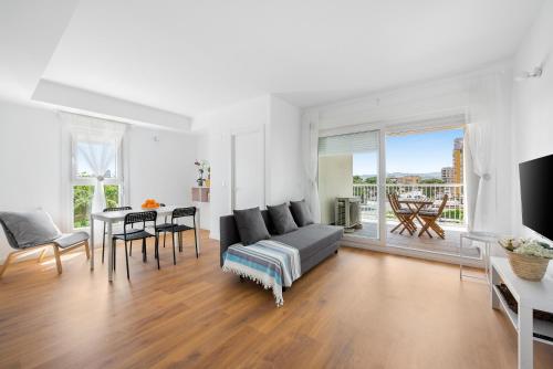 Lopimar Bonito — 4-Star Luxury Hotel in Canet D'en Berenguer, Spain
