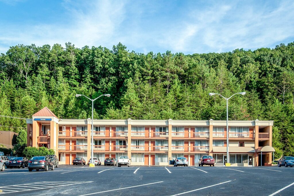 Travelodge by Wyndham Harriman - photo 10