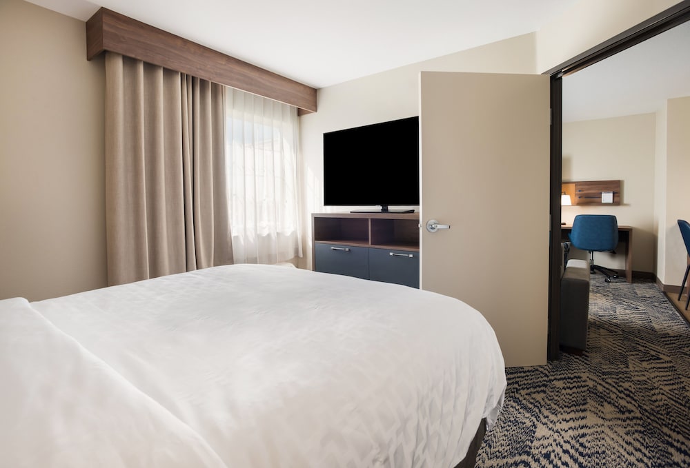 Candlewood Suites Lake Charles Sulphur by IHG - photo 17