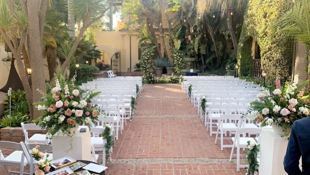Historic Santa Maria Inn - photo 5
