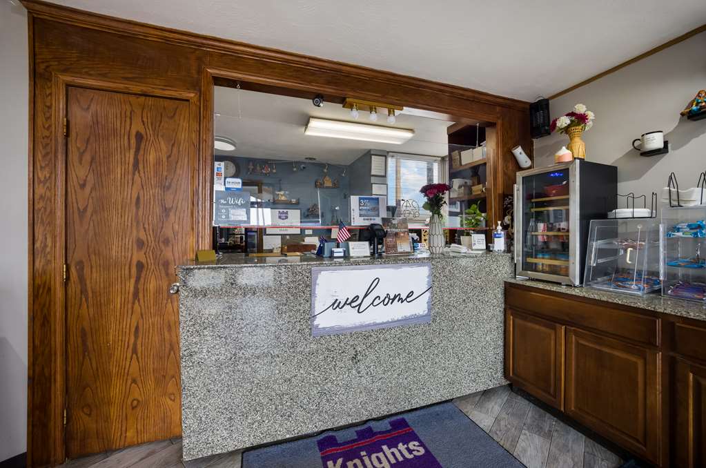 Knights Inn Oakley - photo 3