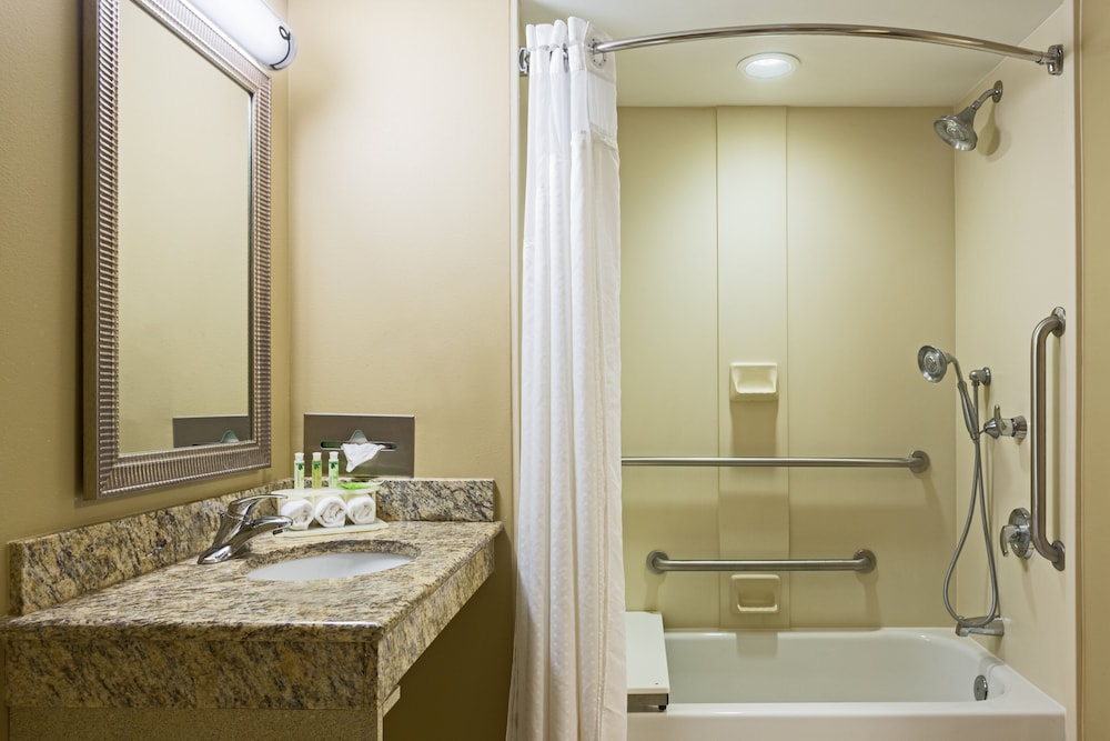 Holiday Inn Express Hotel & Suites Fort Pierce West by IHG - photo 22