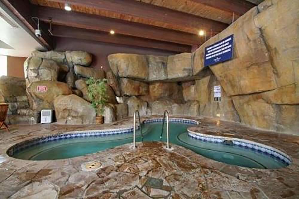 Bally's Lake Tahoe - photo 21