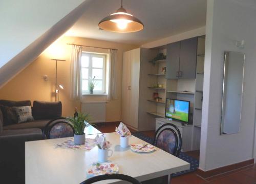 Ferienparadies Rugana A08 — 4-Star Luxury Hotel in Dranske, Germany