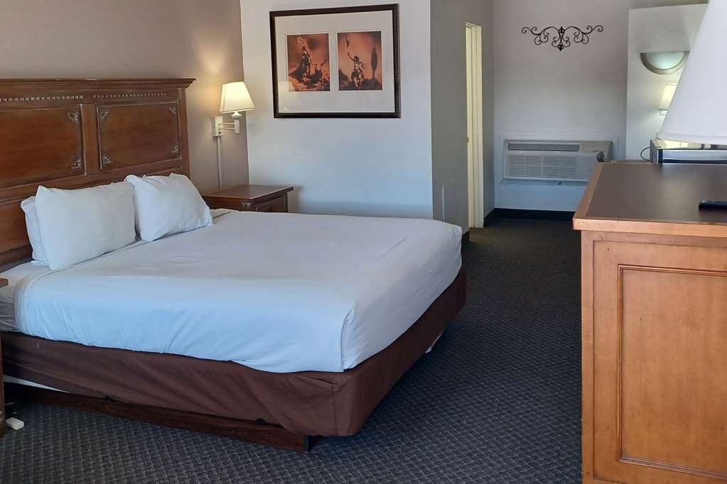 Howard Johnson by Wyndham Springerville - photo 9
