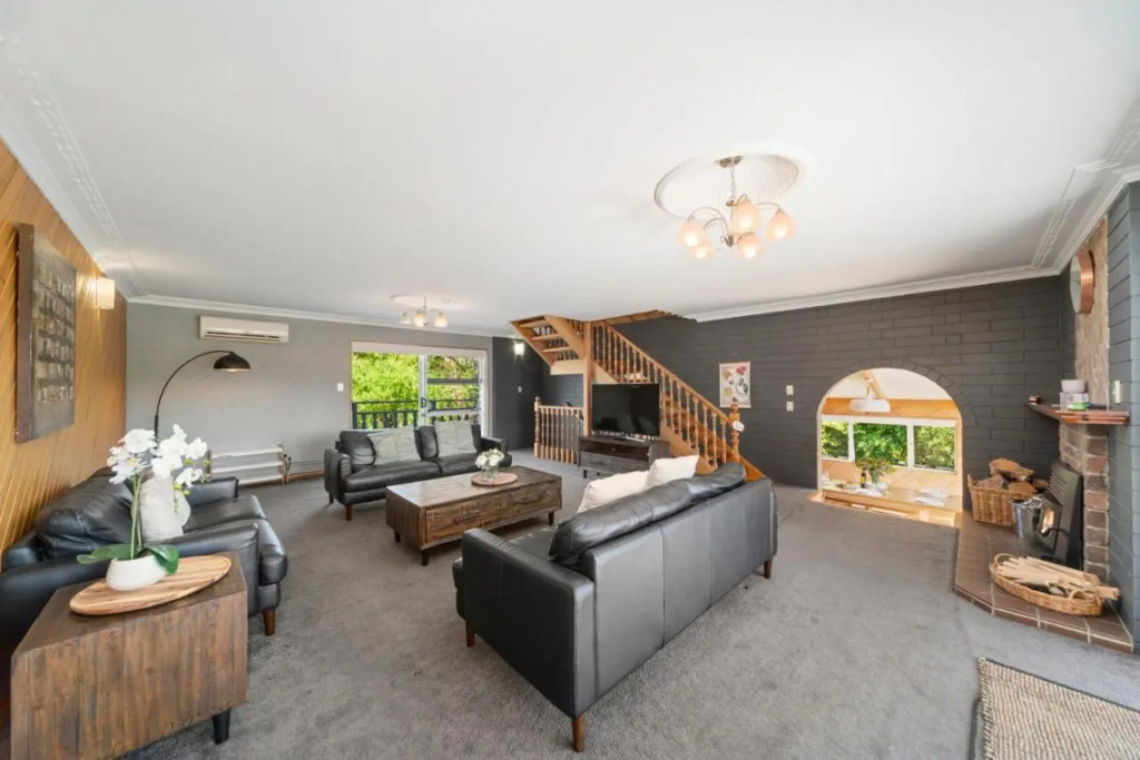 Choice Wharewaka Taupo Holiday Home — 4-Star Luxury Hotel in Taupo, New Zealand
