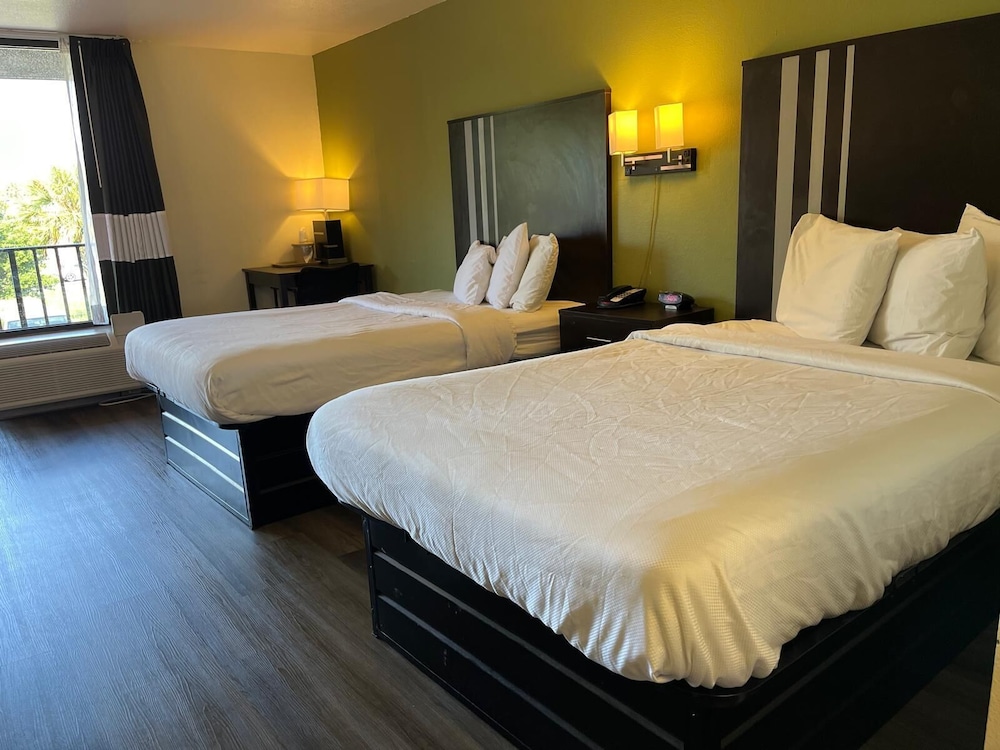 Quality Inn Elkton St. Augustine South - photo 11