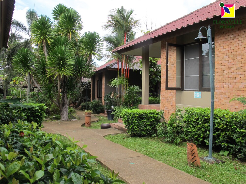 Floraville Phuket Resort in Ban Chalong, Thailand