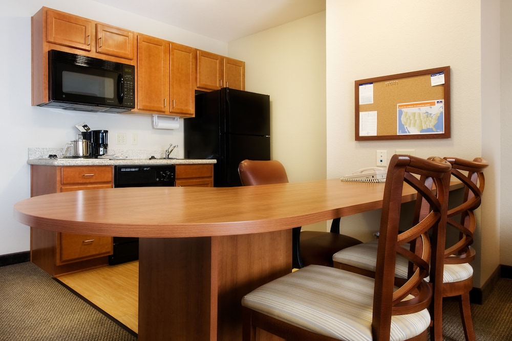 Candlewood Suites Wichita Falls at Maurine Street by IHG - photo 4