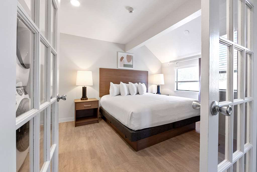 WaterWalk Extended Stay by Wyndham Atlanta Perimeter - photo 36