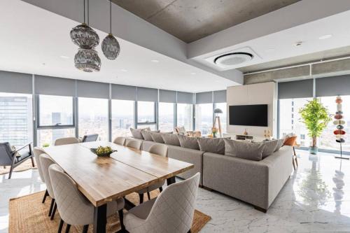 Gorgeous 3BD2Bath Bright Airy Penthouse #355 — 4-Star Luxury Hotel in Istanbul, Turkey