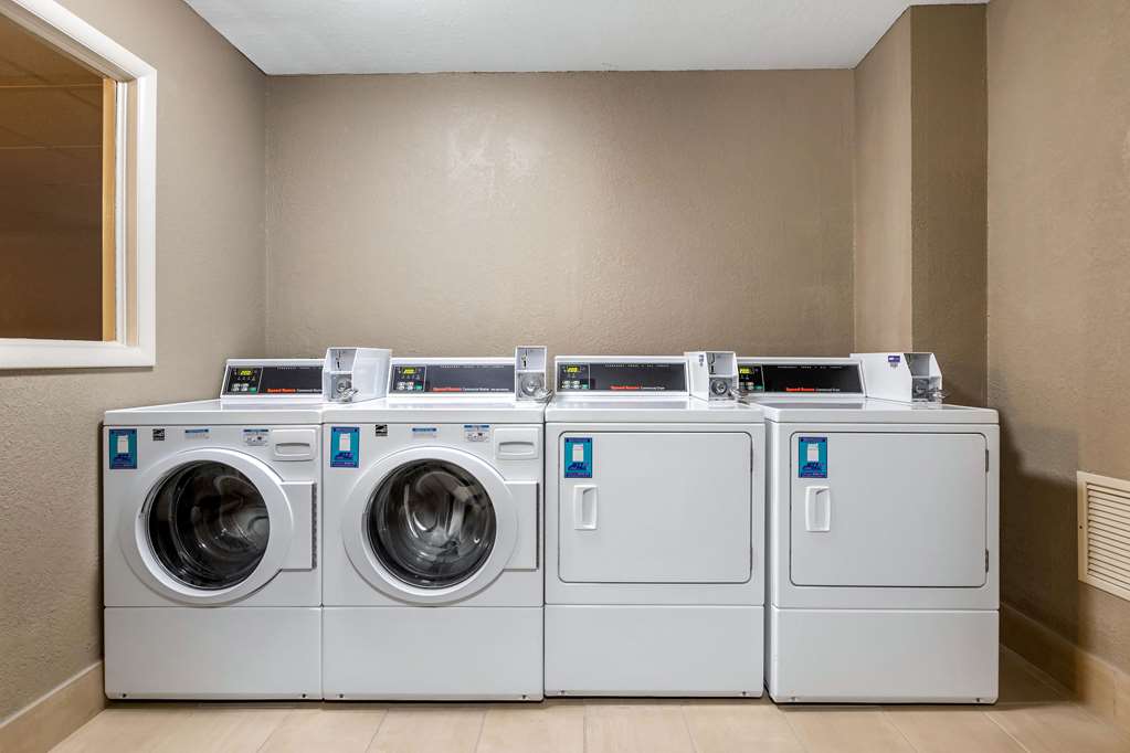 Quality Inn & Suites Des Moines Merle Hay Road - photo 43