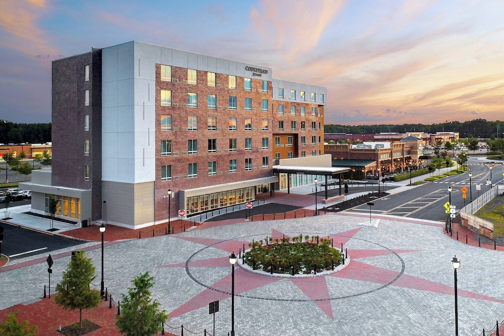 Courtyard by Marriott North Brunswick - photo 40