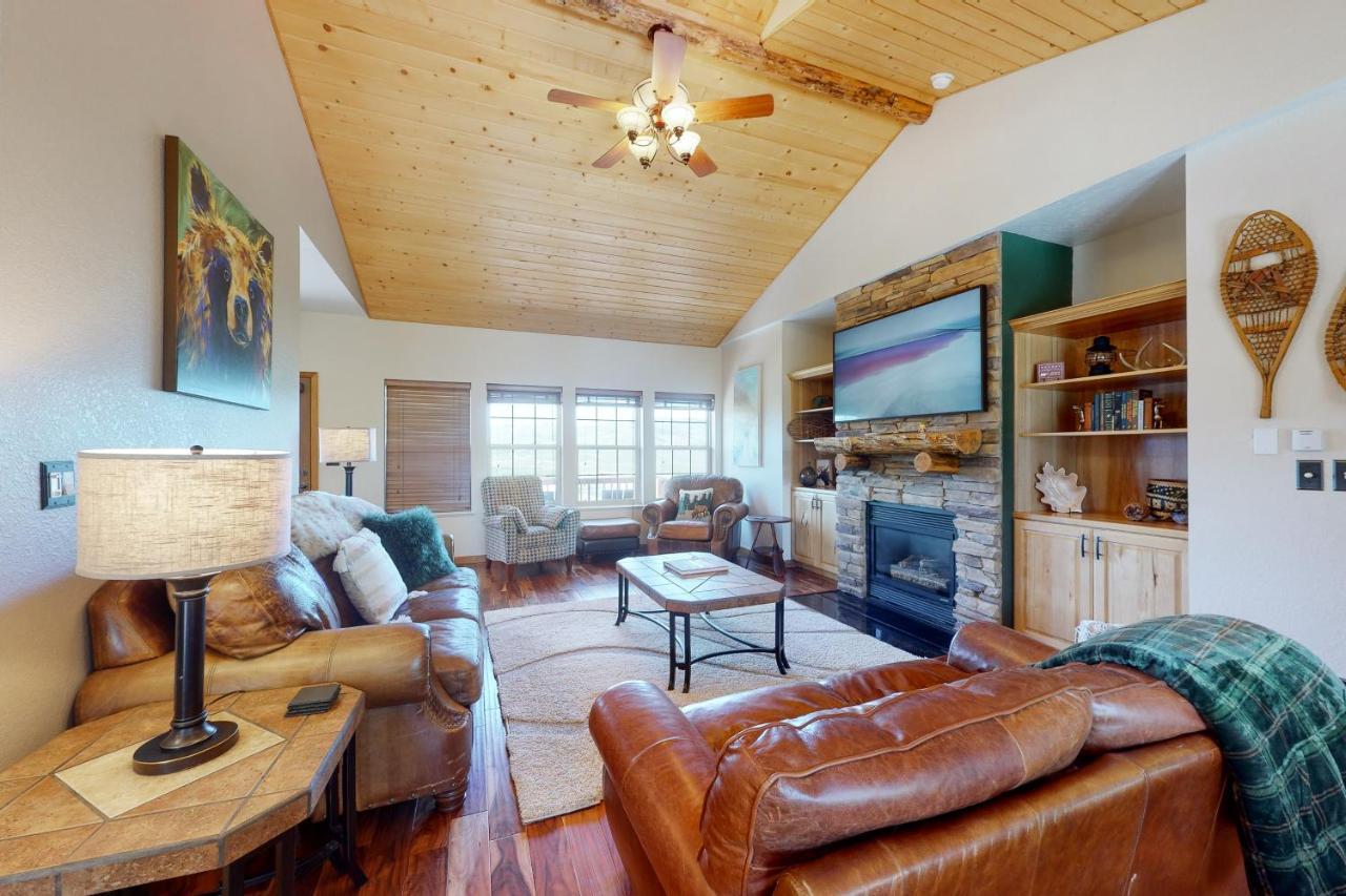 Summer’s End in Granby, United States