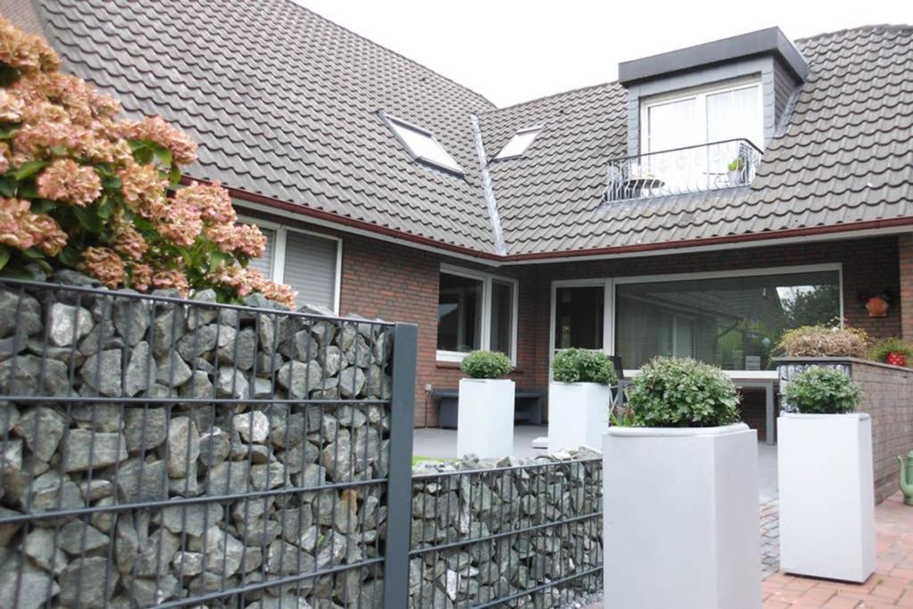 Wohlfühlen in gepflegter 70 qm Oberwohnung — 4-Star Luxury Hotel in Marienhafe, Germany