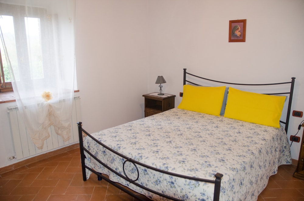Agriturismo Podere Casano — 4-Star Luxury Hotel in Radicofani, Italy