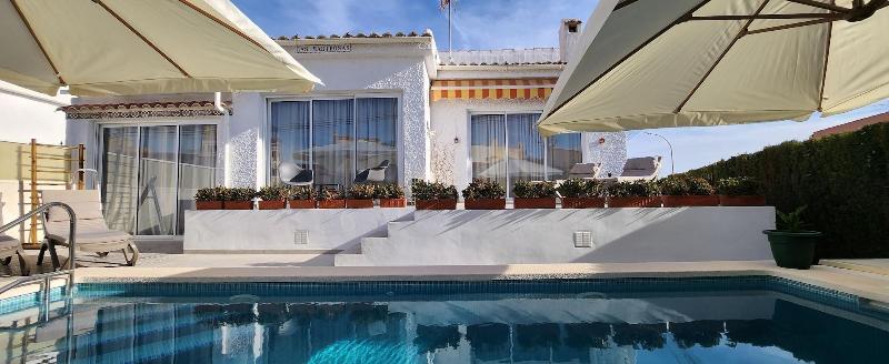 Las Mariposas - carbon neutral hotel in Rojales