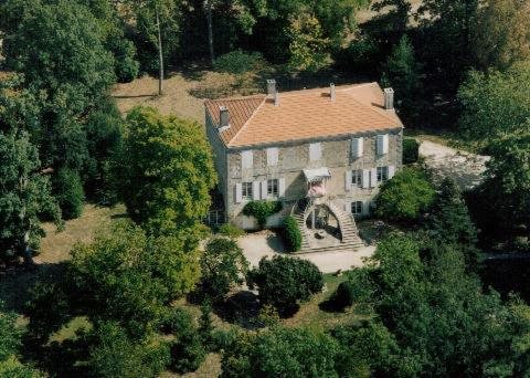 Manoir Angle - carbon neutral hotel in Aulnay