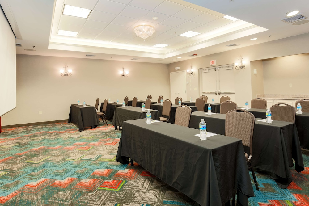 Hilton Garden Inn Nanuet - photo 36