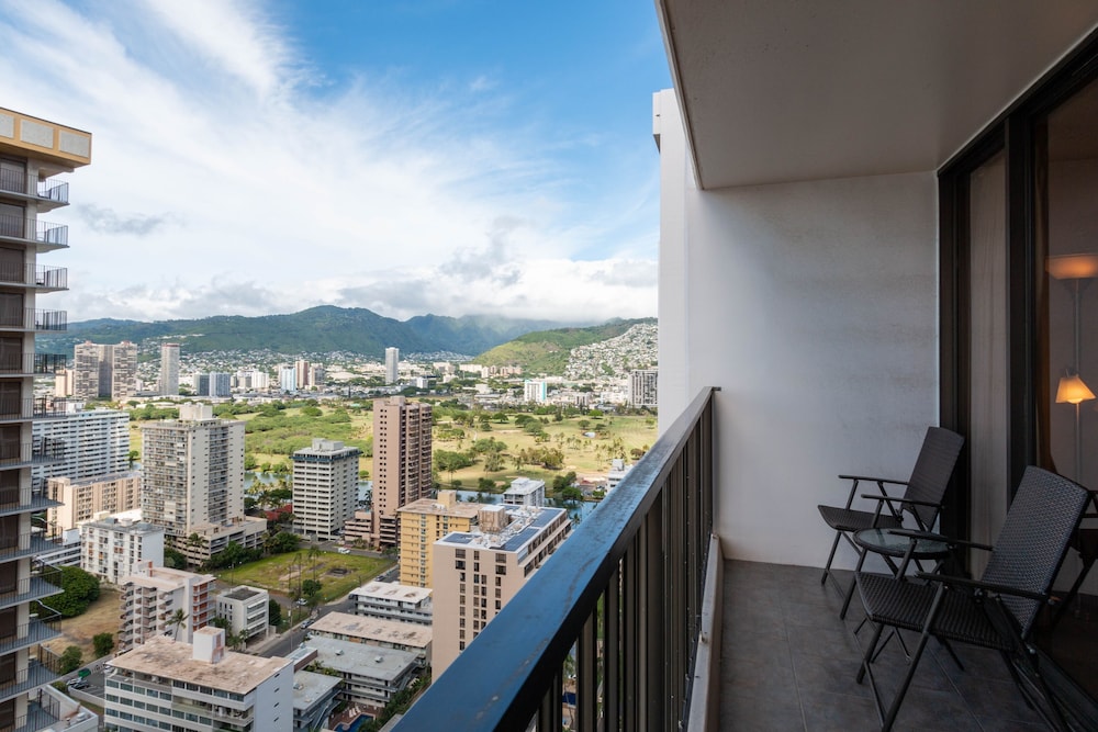 Waikiki Banyan Condo Located One Block From Waikiki Beach by Koko Resort Vacation Rentals - photo 96
