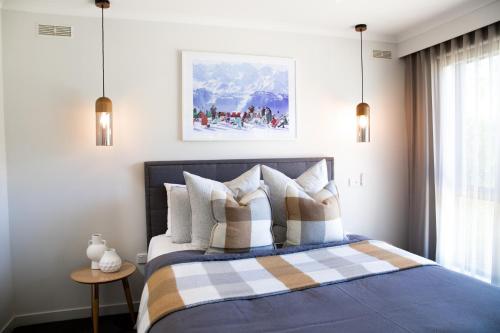 13 Mountbatten — Bright — photo 2