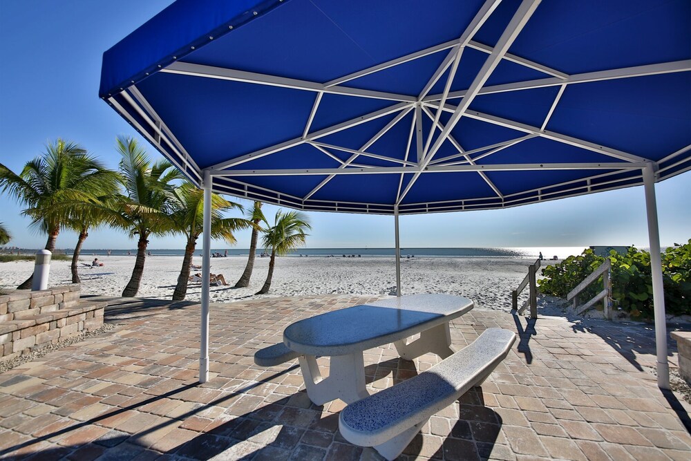 The Neptune Resort - photo 46
