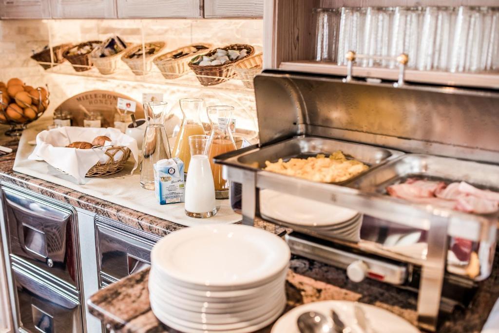 Hotel Alpenjuwel in Curon Venosta, Italy