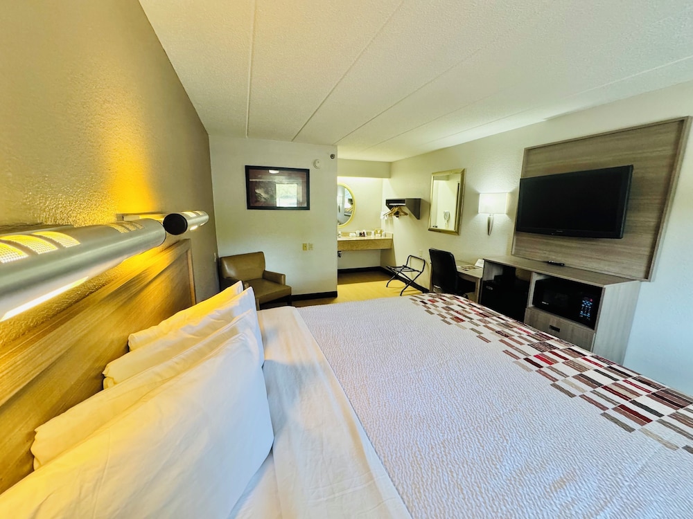 Red Roof Inn Milford New Haven - photo 29