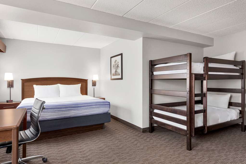 AmericInn by Wyndham Sauk Centre - photo 40