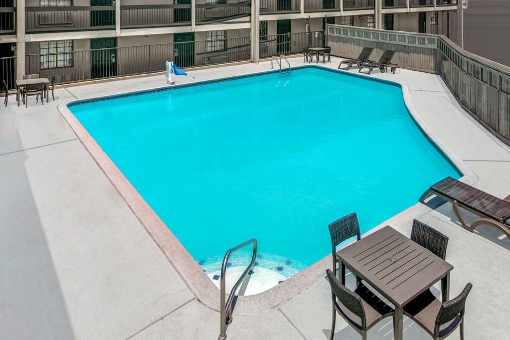 Baymont by Wyndham Austin University Area - photo 28