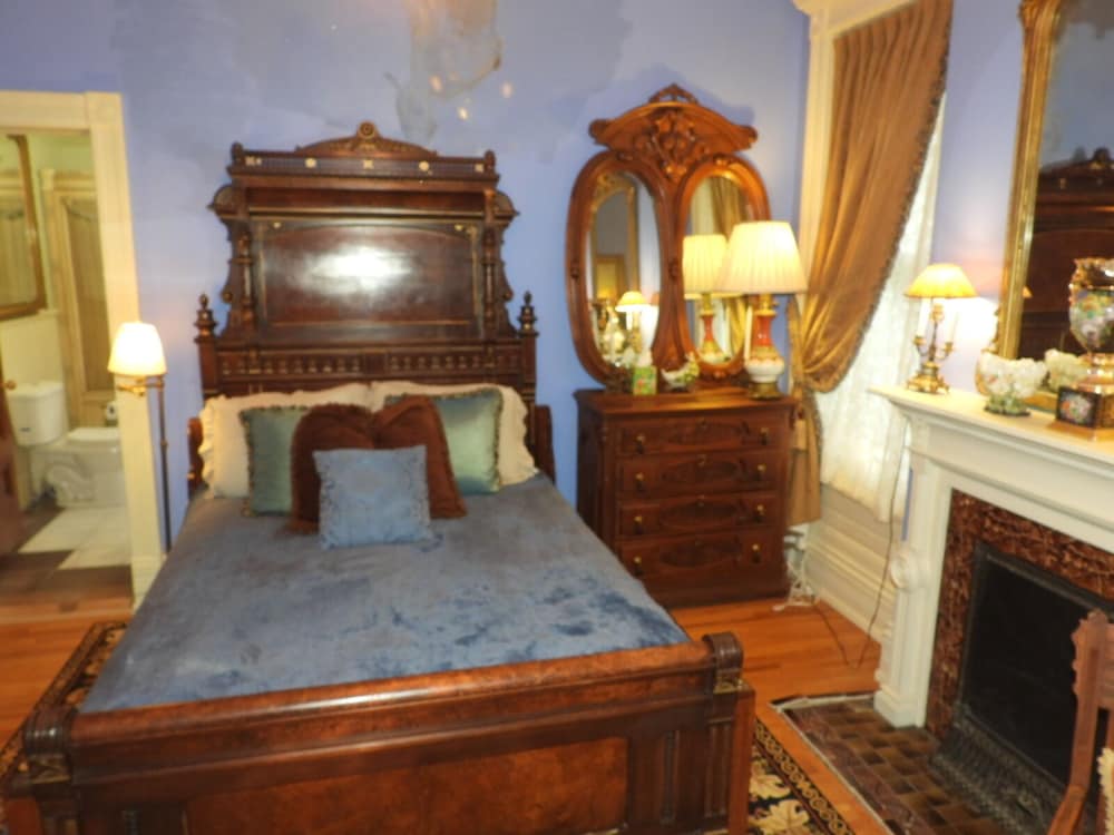 Johnstone Mansion - photo 18