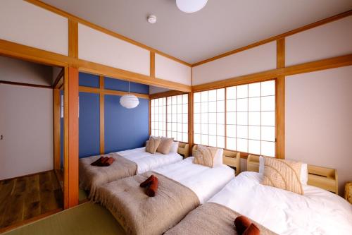 Board Game House Tokyo Authentic Old Tokyo 3 BR House 15mins to Asakusa Skytree — 4-Star Luxury Hotel in Tokyo, Japan