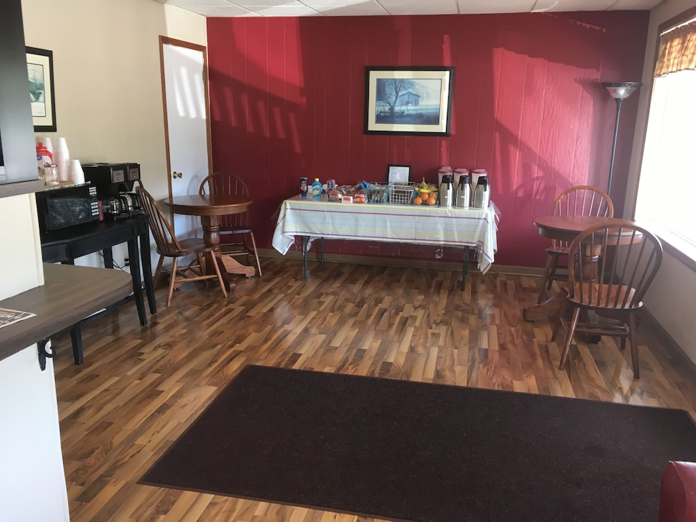 Brown's Motel Aberdeen - photo 22