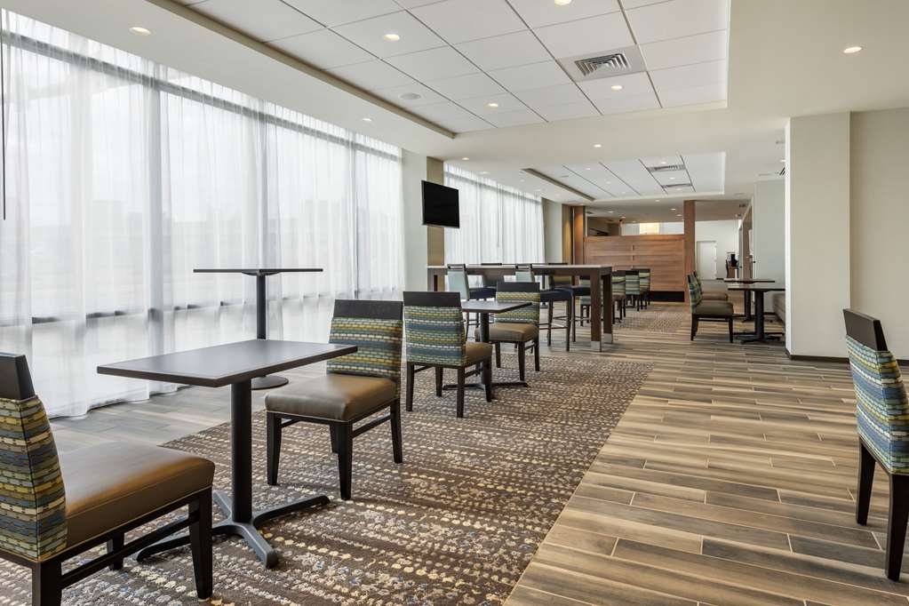Comfort Inn & Suites Pittsburgh Northshore - photo 27