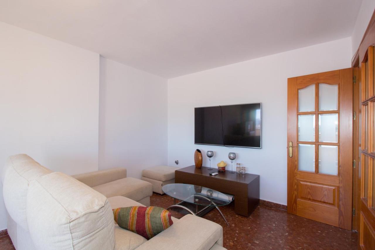 Apartamento la Noria En Pleno Centro — 4-Star Luxury Hotel in Torre Del Mar, Spain