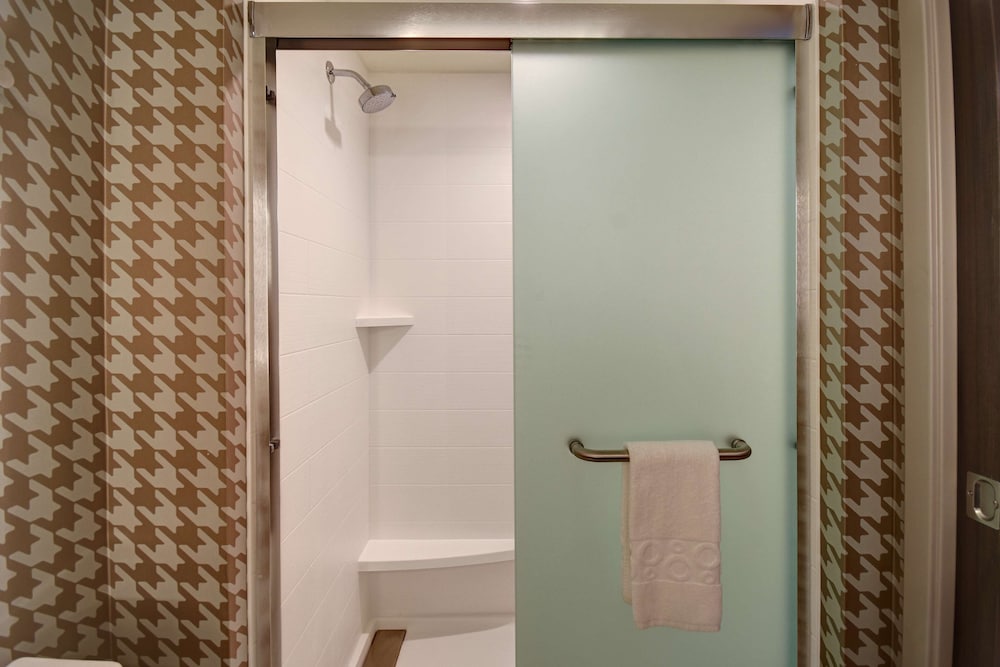 Home2 Suites by Hilton Troy - photo 28