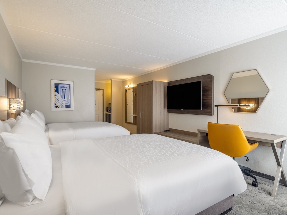 Holiday Inn Express Greensboro I 40 at Wendover an Ihg Hotel - photo 12