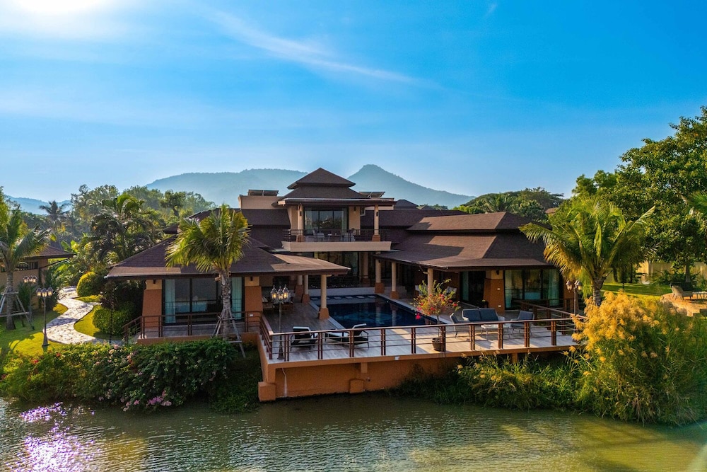 Luxury 5 Bedroom Villa nr to Beach SRS — 4-Star Luxury Hotel in Hua Hin, Thailand
