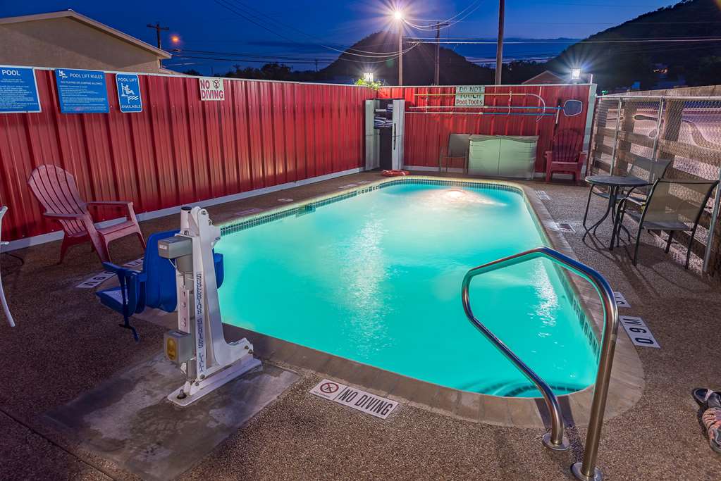 Americas Best Value Inn The Legends Inn - photo 14