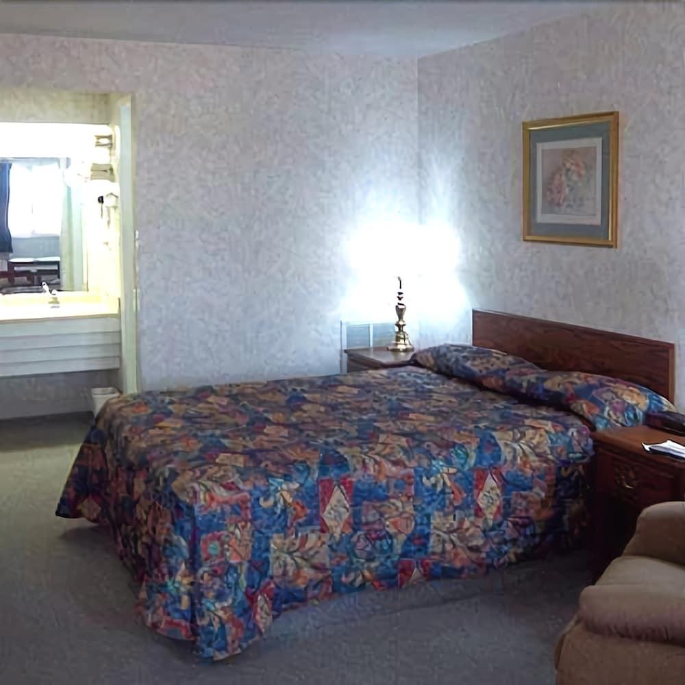 Knights Inn Cozad Lexington Area - photo 9