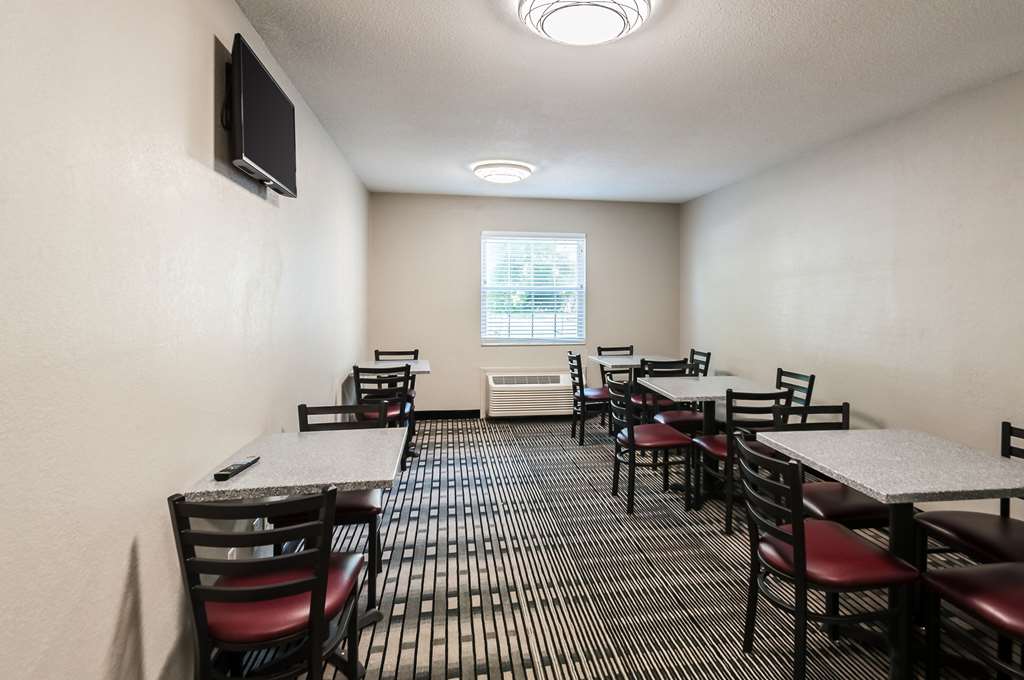 Quality Inn Solomons Beacon Marina - photo 23