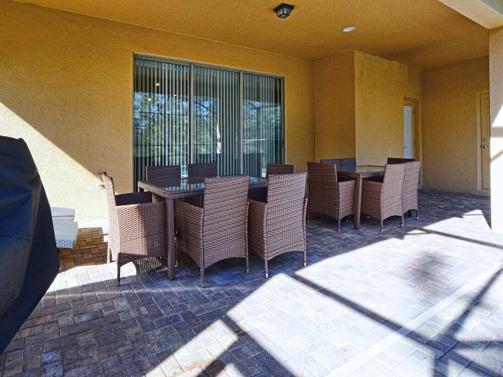 Spacious 8BR Villa w Pool & Resort Amenities - photo 28