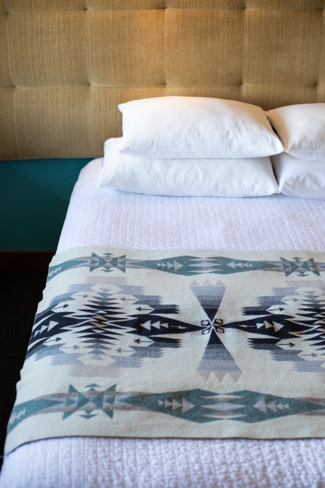 Modern Hotel - photo 25