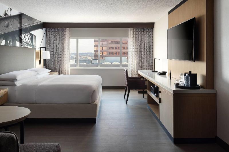Cincinnati Marriott at RiverCenter - photo 45